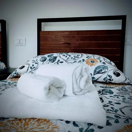 Bed On The Rocks Apartment *